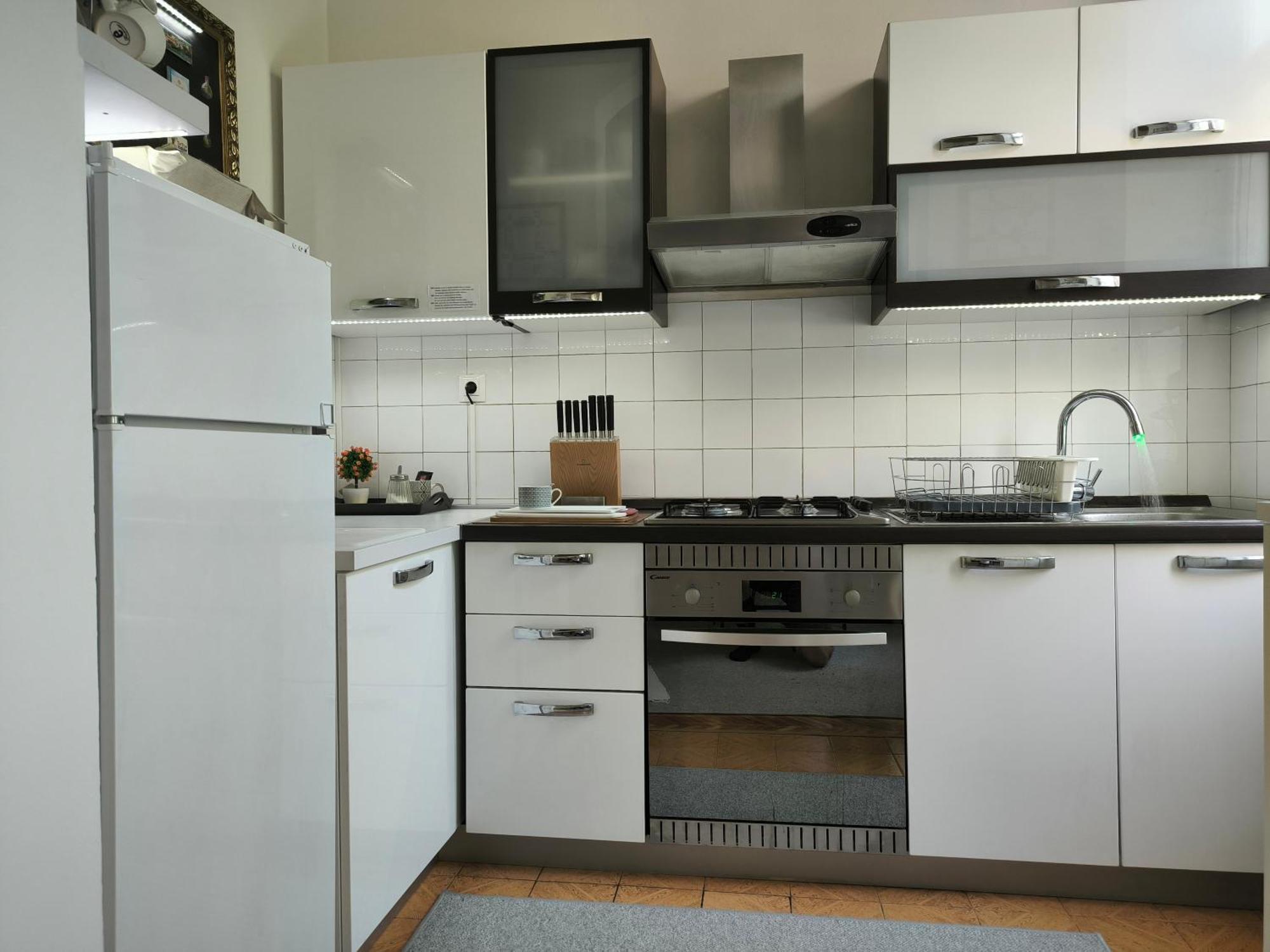 Konzul -Top Apartment, Strict Center, Parking Осієк Екстер'єр фото
