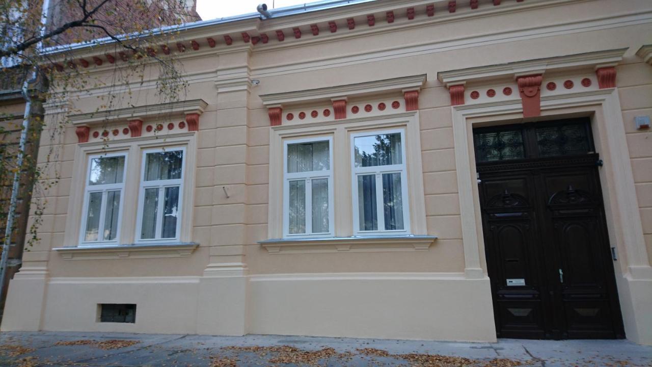 Konzul -Top Apartment, Strict Center, Parking Осієк Екстер'єр фото
